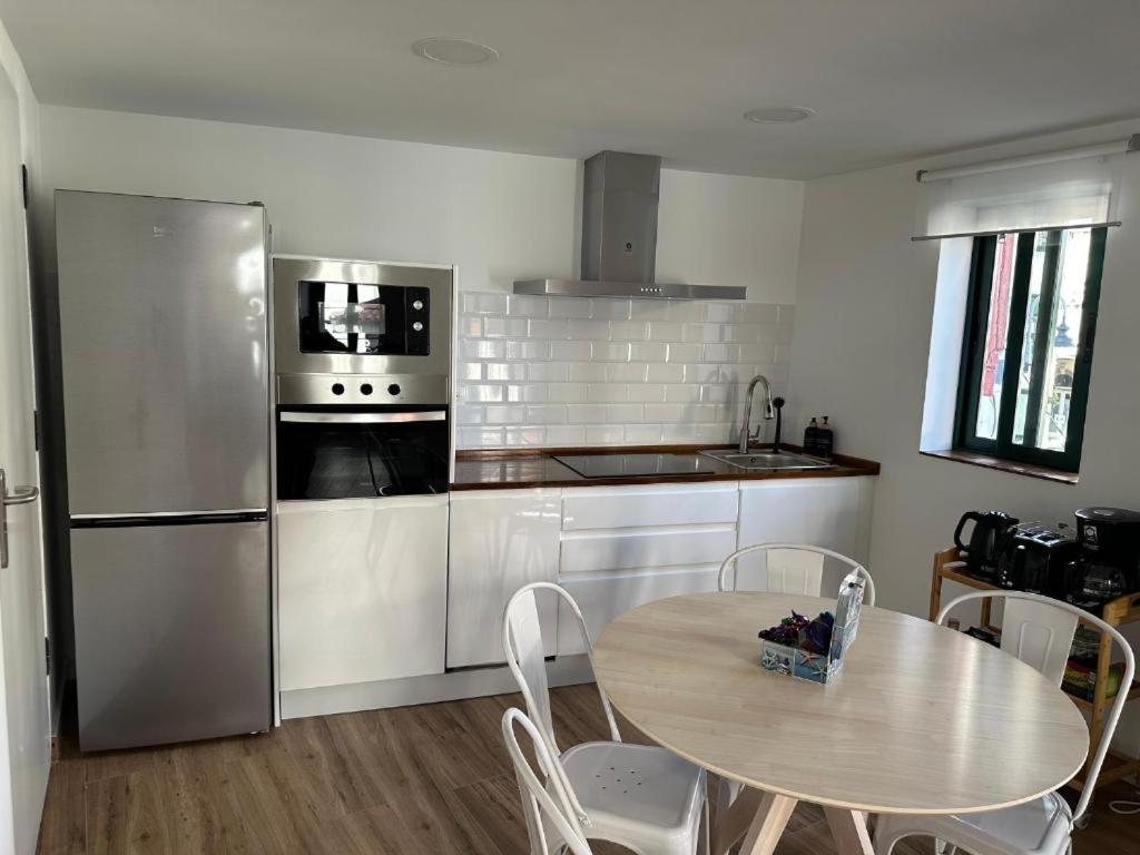 Apartamentos Urbanin II Plaza De San Pedro كوذِييرو المظهر الخارجي الصورة